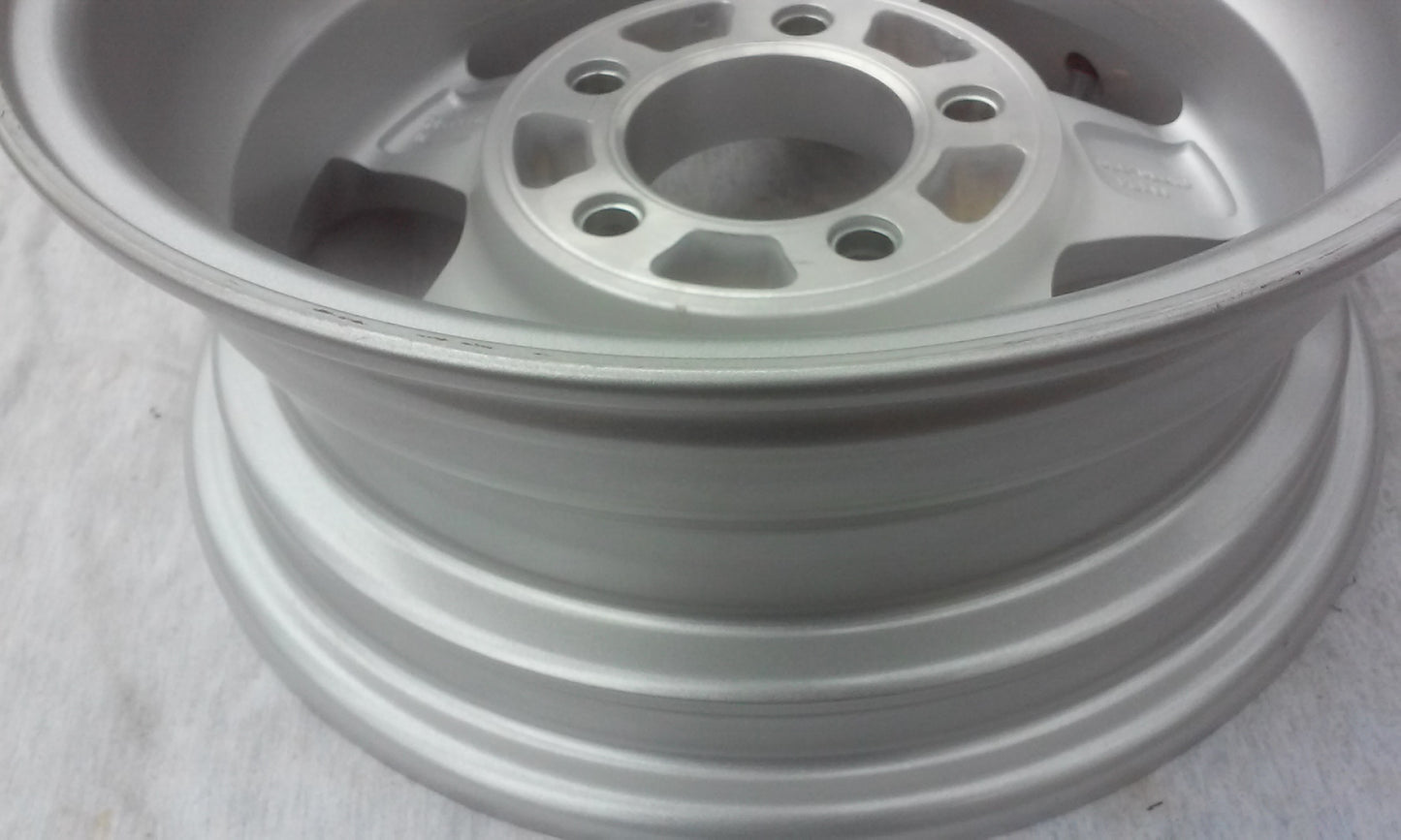 Friendship 13 inch 5 Lug Wheel California Sidecar