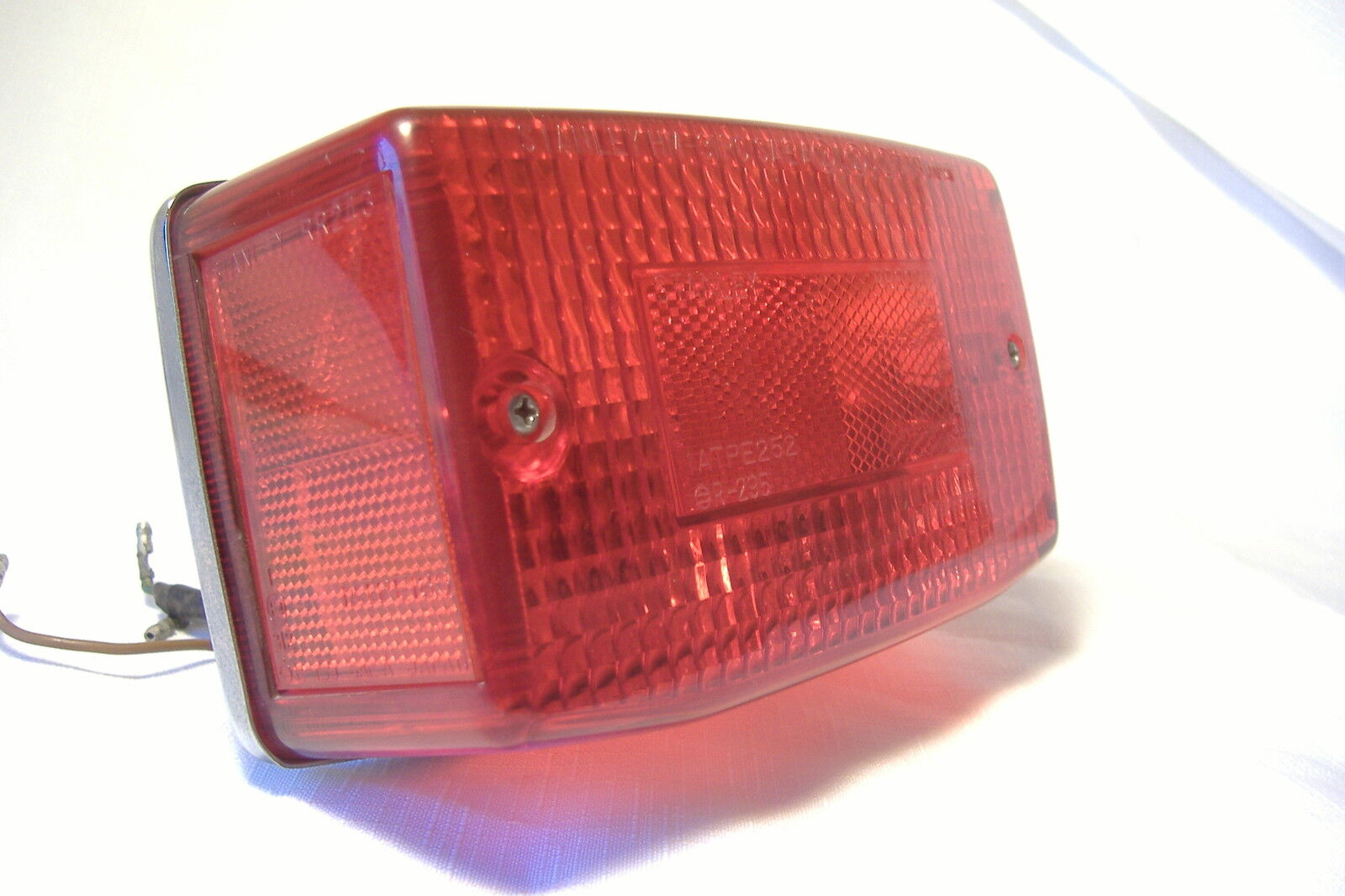 Hitchhiker sidecar taillight red