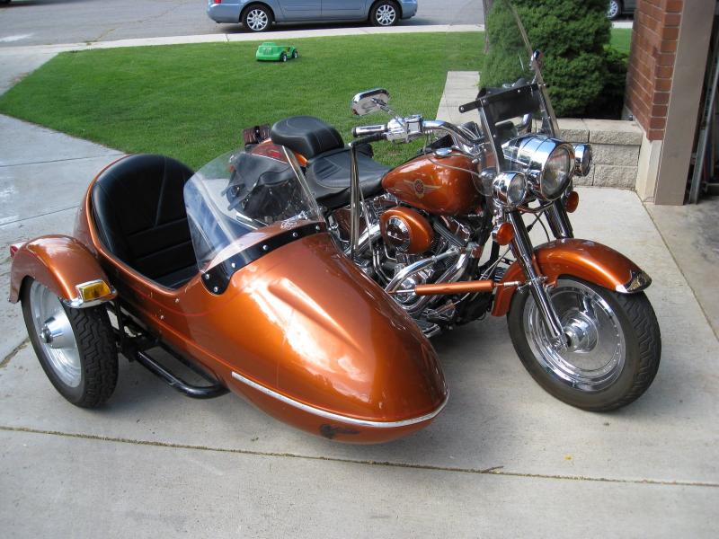Newer version of California Sidecar Companion GT with wider body and indents